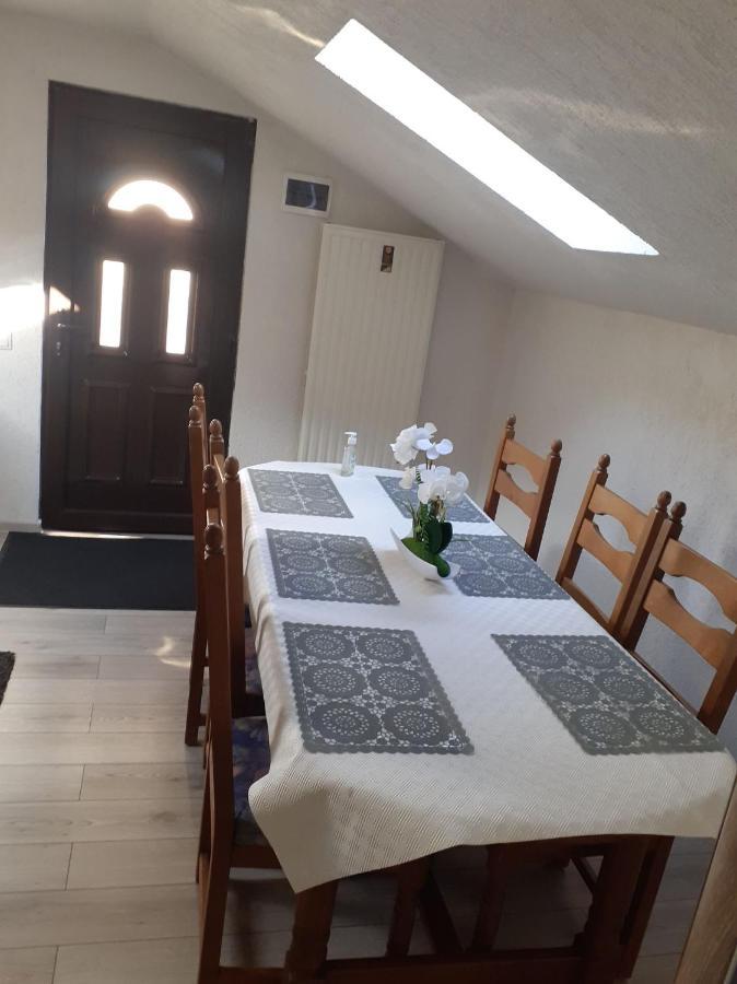 Casa Andy 호텔 부스테니 외부 사진